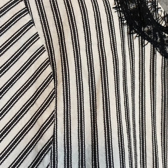 Zara Woman Striped Top Lace Overlay Size Large Black & White Bell Sleeves - Picture 9 of 16